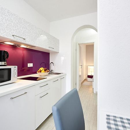 Apartments With A Parking Space Mavarstica, Ciovo - 17803 트로기르 객실 사진