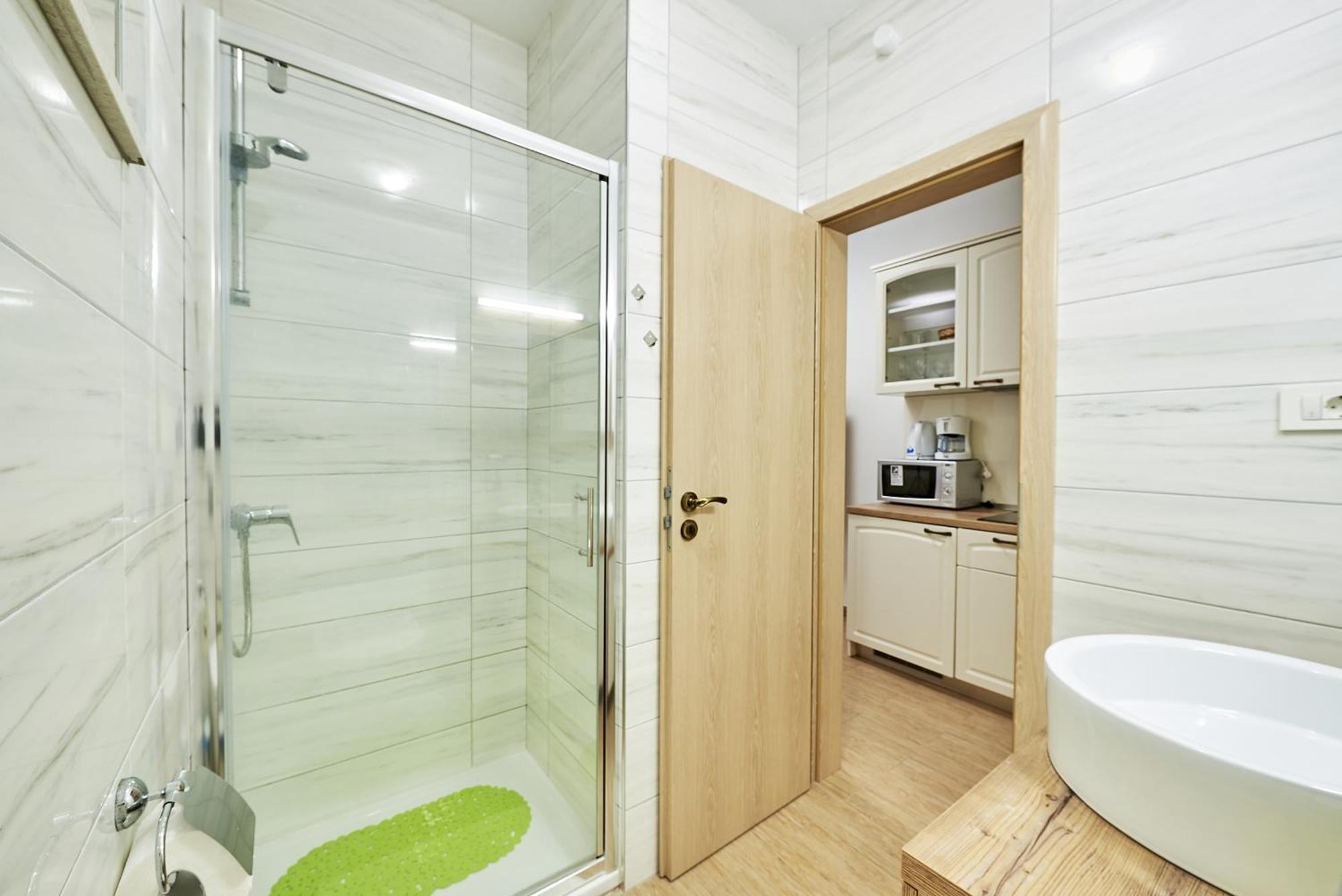 Apartments With A Parking Space Mavarstica, Ciovo - 17803 트로기르 객실 사진